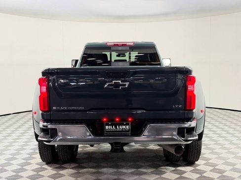 Used 2026 Chevrolet Silverado 3500 LTZ w/ LTZ Plus Package AWD/4WD image 10