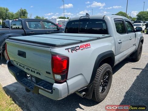 Used 2018 Toyota Tacoma TRD Off-Road AWD/4WD image 3