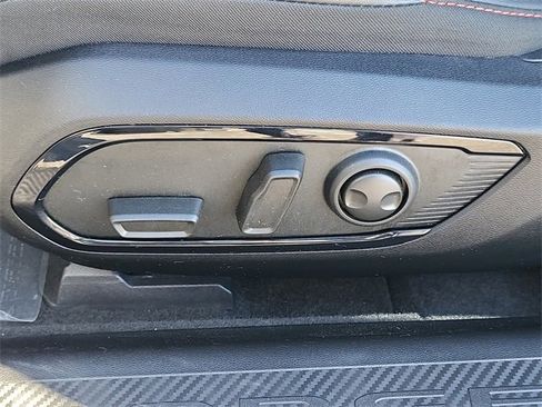 Used 2025 Dodge Charger R/T w/ Plus Group image 20