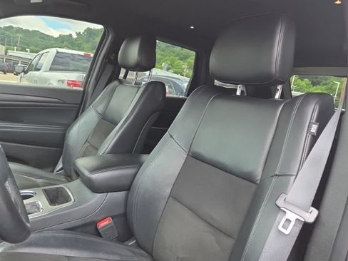 Used 2020 Jeep Grand Cherokee Altitude AWD/4WD image 10