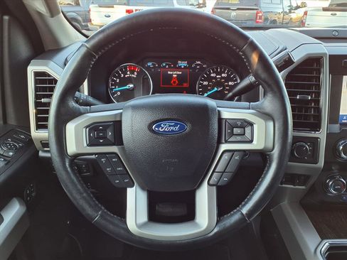 Used 2021 Ford F350 Lariat image 23