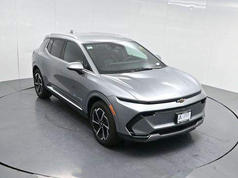 Used 2025 Chevrolet Equinox EV LT w/ Convenience Package image 55