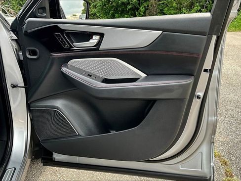 Used 2022 Acura MDX A-Spec image 26