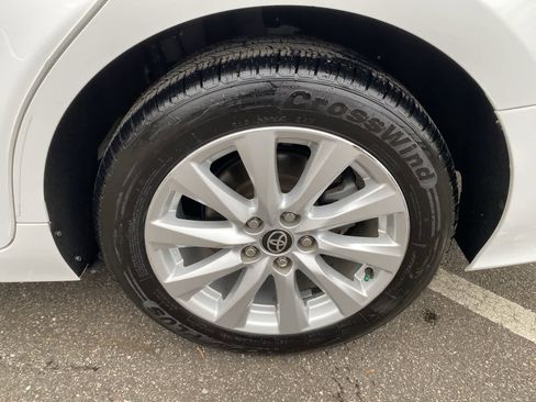 Used 2020 Toyota Camry LE image 17