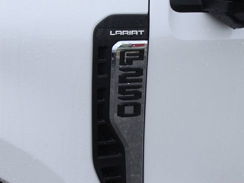 New 2026 Ford F250 Lariat w/ Chrome Package AWD/4WD image 3