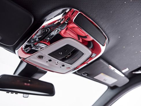 Used 2018 Rolls-Royce Wraith RWD image 79
