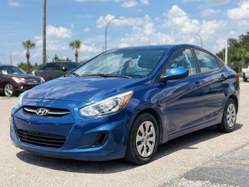 Used 2015 Hyundai Accent GLS FWD image 1