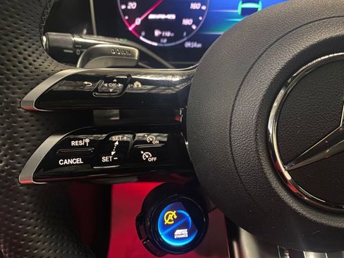 Certified 2025 Mercedes-Benz GLC 43 AMG AMG GLC 43 image 9