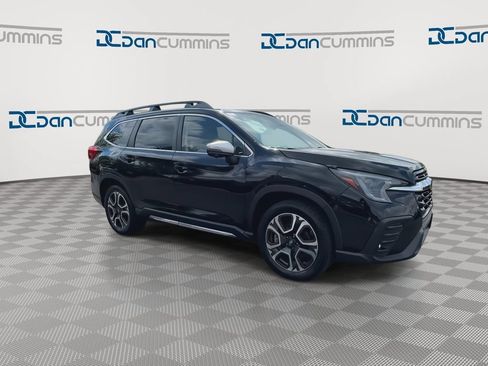 Used 2023 Subaru Ascent Limited w/ Technology Package AWD/4WD image 2