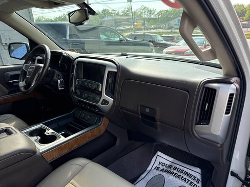 Used 2015 GMC Sierra 1500 SLT w/ SLT Crew Cab Value Package image 37