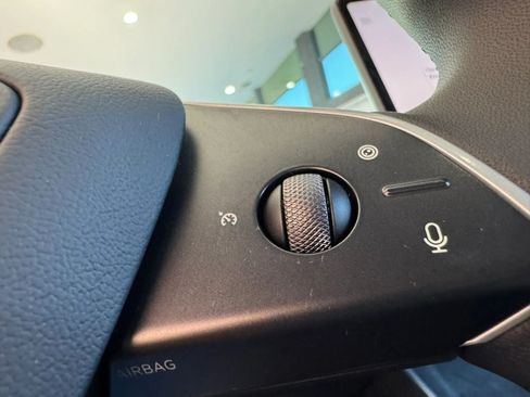 Used 2026 Tesla Model Y AWD image 27
