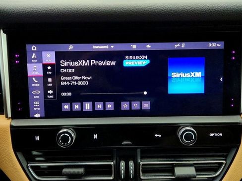 Used 2023 Porsche Macan AWD/4WD image 19