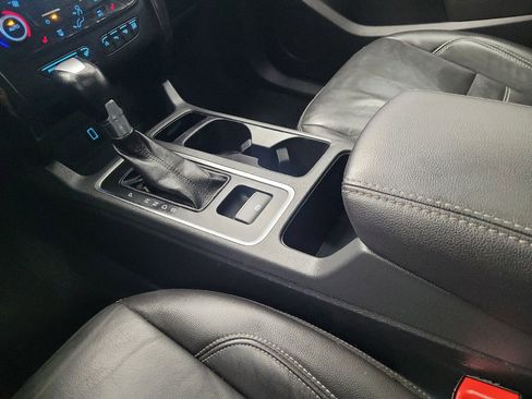 Used 2018 Ford Escape Titanium w/ Ford Safe & Smart Package image 26