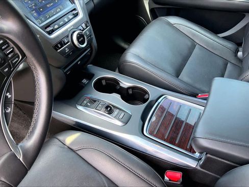 Used 2016 Acura MDX w/ Advance & Entertainment Pac FWD image 17