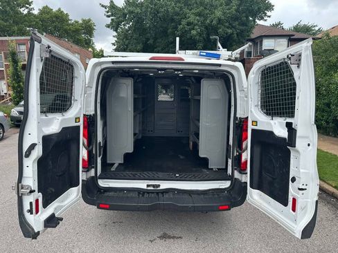 Used 2019 Ford Transit 150 130 Low Roof RWD image 20