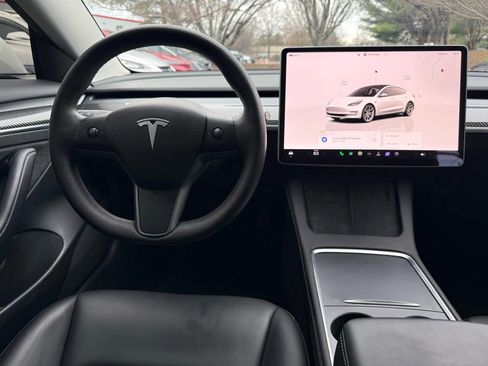 Used 2023 Tesla Model 3 Standard Range image 13