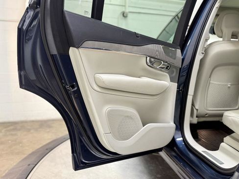 Used 2021 Volvo XC90 T8 Inscription w/ Advanced Package image 15