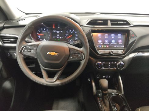Used 2021 Chevrolet TrailBlazer LT w/ Convenience Package FWD image 22