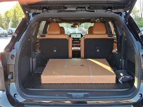 New 2026 Toyota Highlander Platinum AWD/4WD image 20