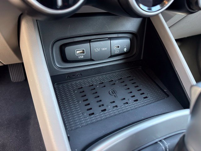 Used 2026 Hyundai Venue SEL FWD image 12