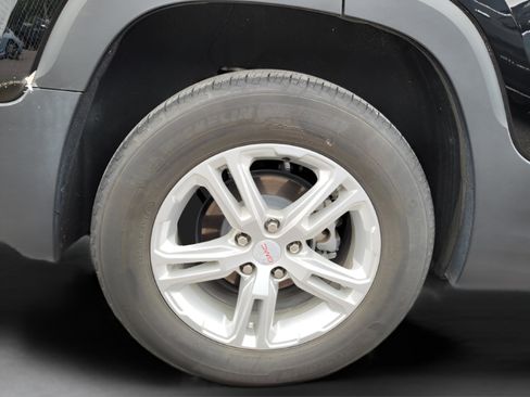 Certified 2022 GMC Terrain SLE w/ Driver Convenience Package image 25