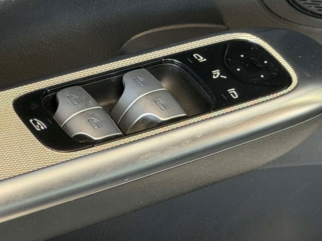 Certified 2025 Mercedes-Benz GLC 300 4MATIC image 16