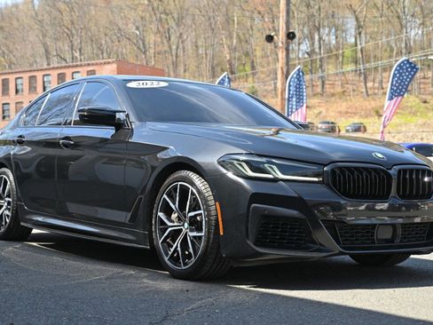 Used 2022 BMW 540i xDrive w/ M Sport Package image 8