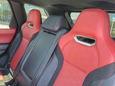 Used 2022 Land Rover Range Rover Sport SVR image 15