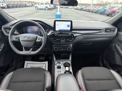 Used 2025 Ford Escape ST-Line image 12