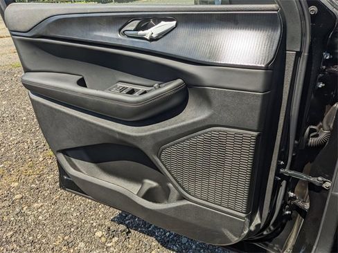 New 2025 Jeep Grand Cherokee L Laredo w/ Luxury Tech Group I image 20