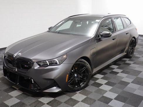 New 2026 BMW M5 Touring w/ M Driver's Package image 2