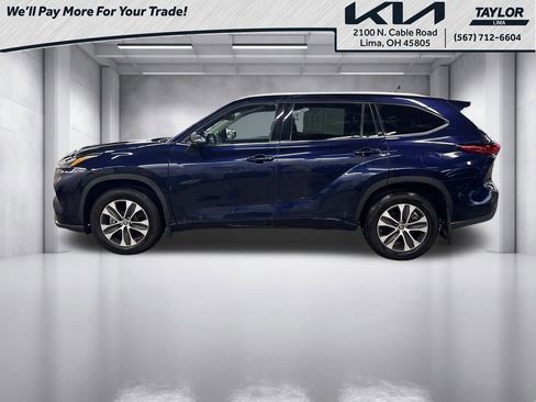 Used 2022 Toyota Highlander XLE image 8