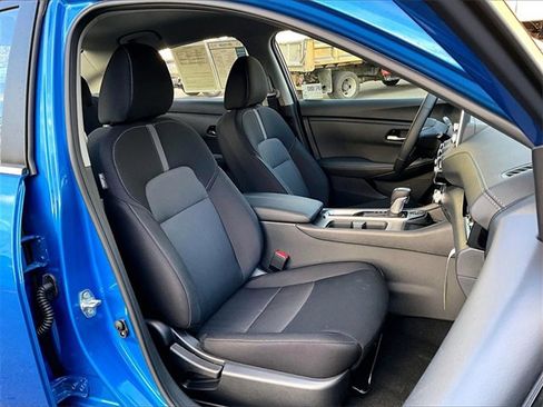 Used 2025 Nissan Sentra SV w/ All-Weather Package image 7