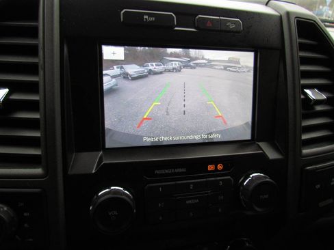 Used 2022 Ford F250 XL w/ STX Appearance Package image 19