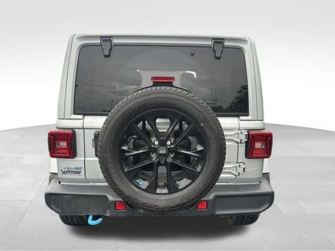 Used 2023 Jeep Wrangler Unlimited Sahara w/ Cold Weather Group AWD/4WD image 6