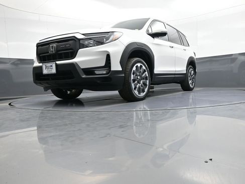Certified 2024 Honda Passport EX-L image 26