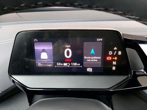 Used 2023 Volkswagen ID.4 Pro image 25