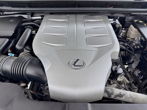 Certified 2022 Lexus GX 460 Luxury w/ Off Road Package AWD/4WD image 31