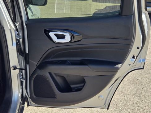 New 2026 Jeep Compass Latitude image 8