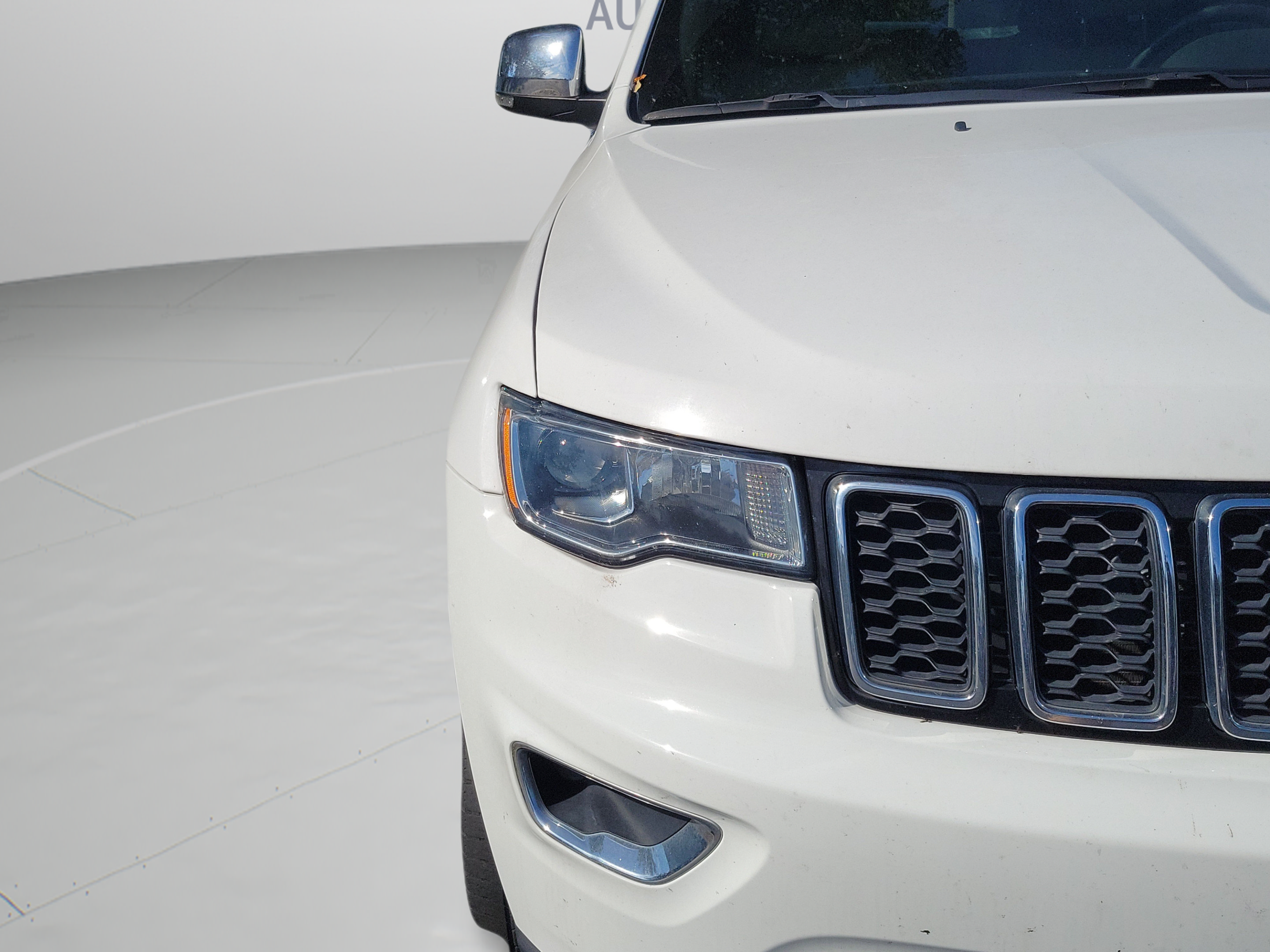 Used 2018 Jeep Grand Cherokee Limited w/ Trailer Tow Group IV AWD/4WD image 15