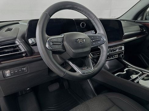 Used 2024 Chevrolet Traverse Z71 AWD/4WD image 9