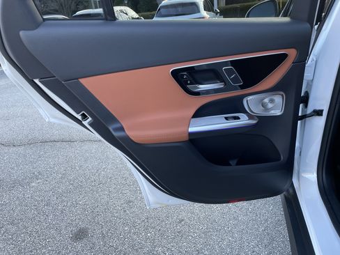 New 2026 Mercedes-Benz GLC 300 image 35
