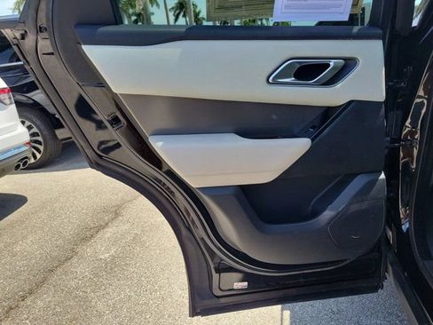 Used 2020 Land Rover Range Rover Velar S AWD/4WD image 13