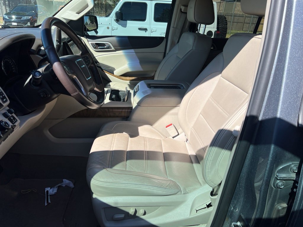 Used 2019 GMC Yukon XL Denali w/ Denali Ultimate Package AWD/4WD image 11