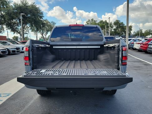 Used 2023 Nissan Frontier PRO-4X w/ Pro-4X Premium Package AWD/4WD image 10