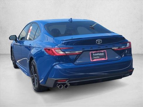 Used 2025 Toyota Camry SE FWD image 7