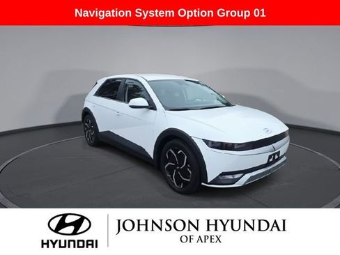 Used 2022 Hyundai Ioniq 5 SE image 2