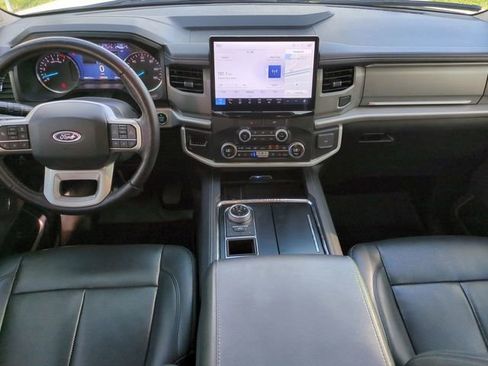 Certified 2022 Ford Expedition XLT RWD image 15