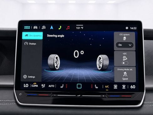 Used 2025 Volkswagen Tiguan SE AWD/4WD image 31