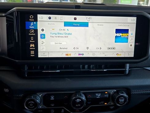 New 2025 Jeep Wrangler Unlimited Rubicon w/ Steel Bumper Group image 11